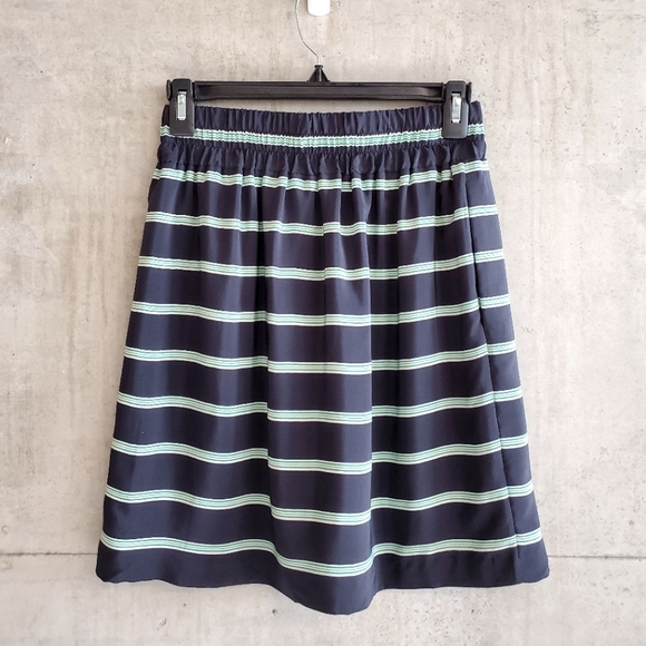 CLUB MONACO Silk Navy Blue Stripe Mini Skirt XS - Picture 4 of 4